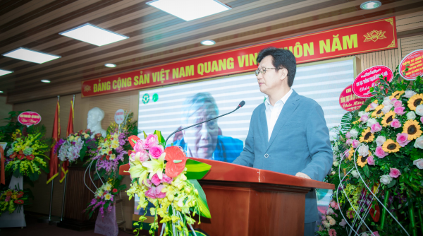 Ông Park Dong Seok - Giám đốc nhà máy Orion Việt Nam phát biểu tại buổi lễ