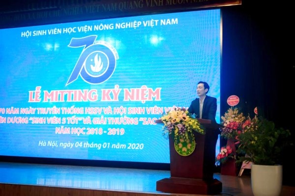 Anh Đỗ Thế Anh – nguyên Phó Chủ tịch Hội Sinh viên Học viện K55 phát biểu tại buổi lễ