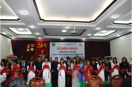 The Inauguration ceremony of the Key Laboratory for Veterinary of the Faculty in Jan 2013