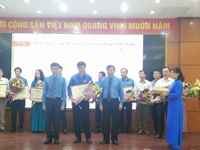 Tôn vinh tập thể, cán bộ công đoàn cơ sở Học viện Nông nghiệp Việt Nam