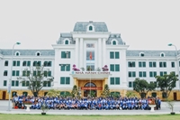 Gần 300 học sinh trường THPT Đông Thành, Quảng Ninh đến tham quan, trải nghiệm tại Học viện Nông nghiệp Việt Nam