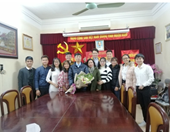 Chi bộ SV Khoa Quản lý đất đai tổ chức Lễ kết nạp Đảng viên mới