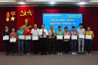 Lễ trao học bổng Nguyễn Trường Tộ cho sinh viên Nhà trường