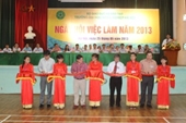 Ngày hội việc làm năm 2013 cơ hội tìm kiếm việc làm và định hướng nghề nghiệp cho sinh viên