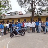 Chương trình hướng dẫn lái xe an toàn cho sinh viên