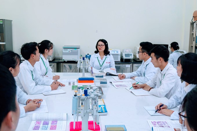 GS.TS. Nguyễn Thị Lan cho biết, Học viện Nông nghiệp Việt Nam sẽ đẩy mạnh nghiên cứu về dịch cúm gia cầm.