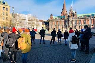 Sinh viên quốc tế tập trung tại quảng trường Stortorget - Malmo