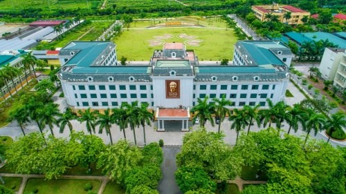 Học viện có diện tích 192 héc-ta với không gian xanh mát nên thơ