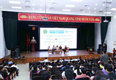 Tọa đàm giữa sinh viên Khoa Thú y và doanh nghiệp về rèn nghề