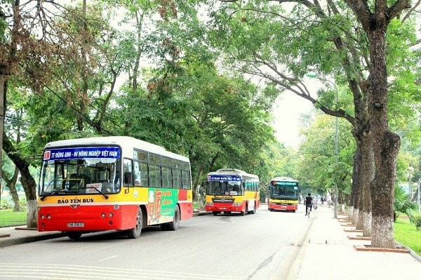 Xe buýt số 11 và 59 – những chuyến xe gắn liền với việc di chuyển của sinh viên Học viện.