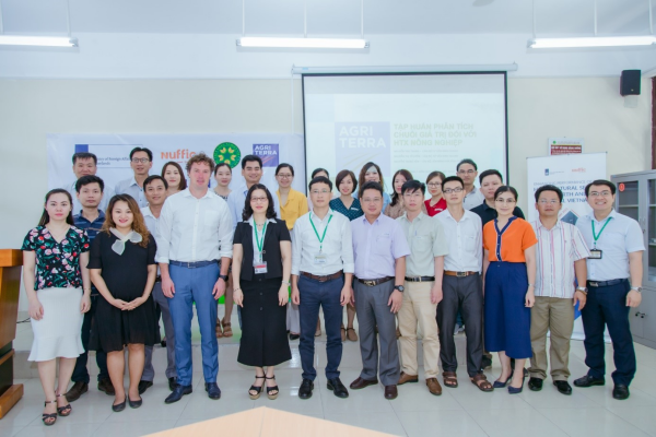 Học viện Nông nghiệp Việt Nam phối hợp cùng Tổ chức Agriterra tổ chức khóa tập huấn “Phân tích chuỗi giá trị cho HTX nông nghiệp” trong khuôn khổ dự án OKP
