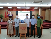 Trao tặng khẩu trang – Cựu sinh viên cùng Học viện chung tay Phòng, chống dịch Covid-19
