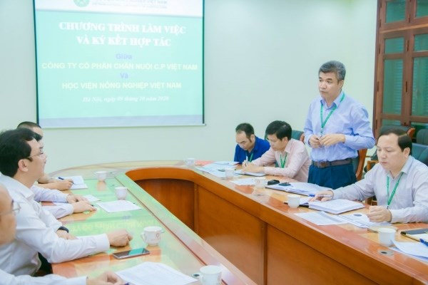 GS.TS. Phạm Văn Cường - Phó Bí thư Đảng ủy, Phó Giám đốc Học viện