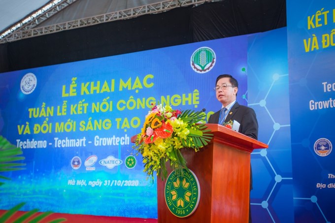 Ông Trần Mạnh Báo - Chủ tịch Công ty Cổ phần Tập đoàn ThaiBinh Seed phát biểu tại buổi lễ