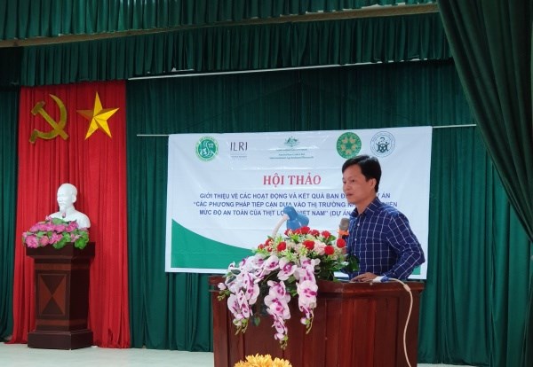 Ông Trần Văn Hạnh – Trưởng Phòng Nông nghiệp và PTNT huyện Tiên Lữ, phát biểu tại hội thảo