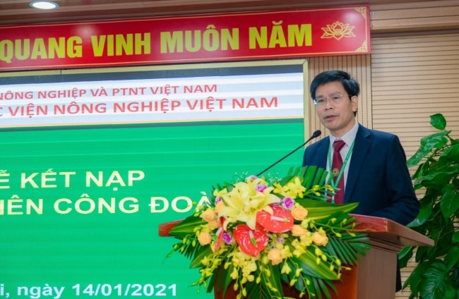 TS. Nguyễn Tất Thắng - Chủ tịch Công đoàn Học viện, Trưởng ban CTCT&CTSV phát biểu khai mạc Hội nghị