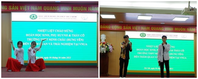 Sinh viên Khoa Công nghệ sinh học cùng giao lưu văn nghệ với học sinh Trường THPT Minh Châu
