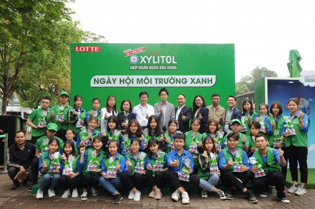 Học viện Nông nghiệp Việt Nam phối hợp với Nhãn hàng kẹo gum Lotte Xylitol (Công ty Lotte Việt Nam) tổ chức Ngày hội môi trường xanh