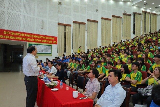 TS. Vũ Ngọc Huyên – Phó Bí thư thường trực Đảng ủy, Phó Giám đốc Học viện phát biểu chỉ đạo Hội nghị