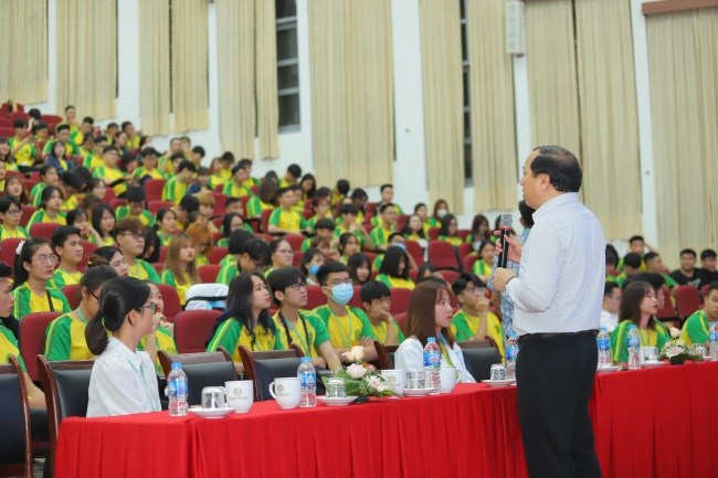 TS. Vũ Ngọc Huyên – Phó Bí thư thường trực Đảng ủy, Phó Giám đốc Học viện phát biểu chỉ đạo Hội nghị