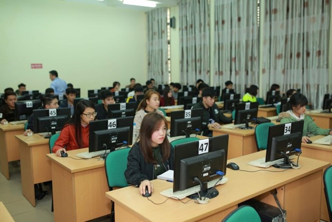 Sinh viên thực hành tại phòng máy tính Khoa Công nghệ thông tin, Học viện Nông nghiệp Việt Nam. (Ảnh: VNUA).