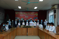 Chương trình tặng quà cho lưu học sinh nhân dịp tết Nguyên đán Nhâm Dần 2022
