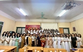 Lễ bảo vệ Khóa luận tốt nghiệp Đại học ngành Ngôn ngữ Anh