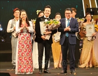 Vũ Văn Dương, sinh viên lớp K65LKT của Học viện Nông nghiệp Việt Nam đạt giải Nhất phong cách nhạc nhẹ tại cuộc thi Giọng hát hay Hà Nội năm 2022