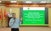 Chuyên gia Đại học Massey, New Zealand giới thiệu chương trình đào tạo liên kết cho sinh viên Học viện Nông nghiệp Việt Nam