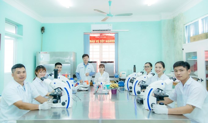 Một ngành học để 'soi' bệnh cá tôm, doanh nghiệp đang cần người nên lương cao 15-20 triệu/tháng