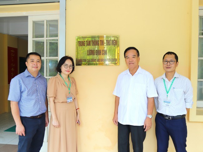 Làm việc với Viện Nghiên cứu và Phát triển Tri thức số về kết nối hệ thống thư viện số dùng chung cho các trường đại học, cao đẳng Việt Nam