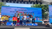 Đội tuyển Điền kinh sinh viên Học viện Nông nghiệp Việt Nam đạt giải ba đồng đội nam tại chung kết giải chạy Báo Hànộimới mở rộng lần thứ 48