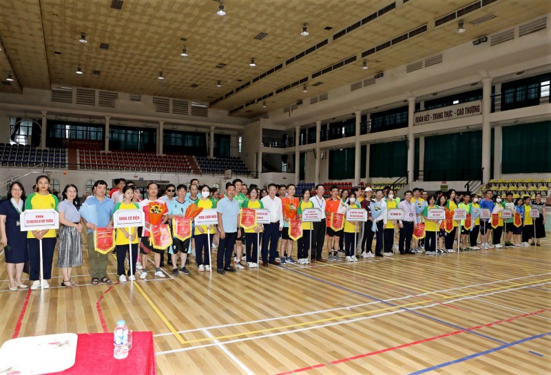 Giải bóng chuyền hơi CBVC năm 2023