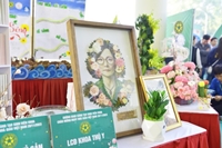 Độc đáo, sáng tạo và đặc sắc tại triển lãm không gian sáng tạo sinh viên VNUA chào mừng Ngày Nhà giáo Việt Nam 20 11 2023