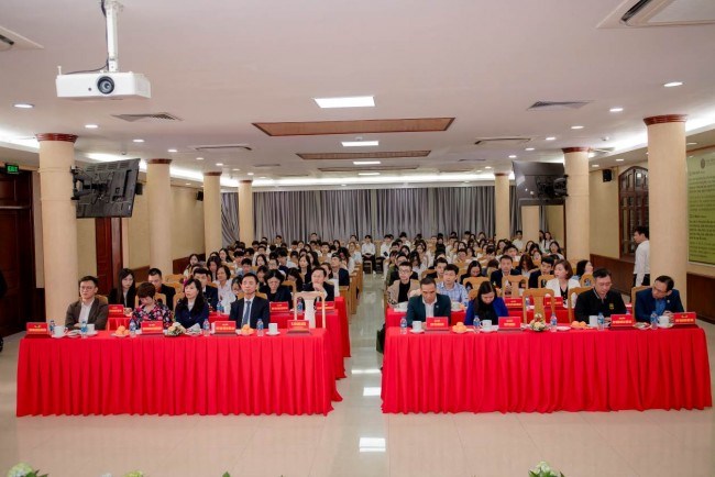 Trao học bổng tài trợ sinh viên năm học 2023-2024 tại Học viện Nông nghiệp Việt Nam