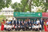 Gian hàng tư vấn tuyển sinh của Học viện Nông nghiệp Việt Nam thu hút hàng nghìn lượt tham quan, tư vấn