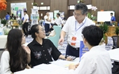 Tân sinh viên háo hức nhập học trực tiếp tại Học viện Nông nghiệp Việt Nam