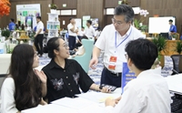 Tân sinh viên háo hức nhập học trực tiếp tại Học viện Nông nghiệp Việt Nam
