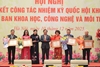 Đại biểu Quốc hội Nguyễn Thị Lan nhận Bằng khen của Ủy ban Thường vụ Quốc hội Ghi nhận những đóng góp cho chính sách khoa học, công nghệ và môi trường