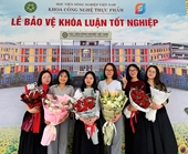 Lễ bảo vệ khóa luận Dấu mốc trưởng thành – Chinh phục tri thức