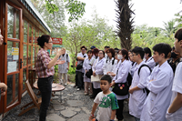 Sinh viên Khoa Chăn nuôi hào hứng với các hoạt động học đi đôi với trải nghiệm thực tế