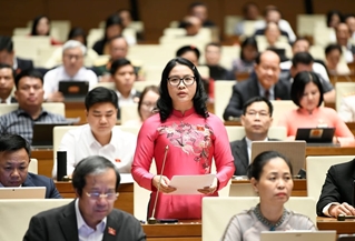 Đầu tư cho con người để mở đường tăng trưởng