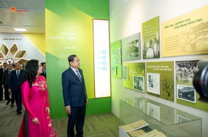 Chủ tịch Quốc hội Trần Thanh Mẫn dự Lễ kỷ niệm 70 năm thành lập Học viện Nông nghiệp Việt Nam