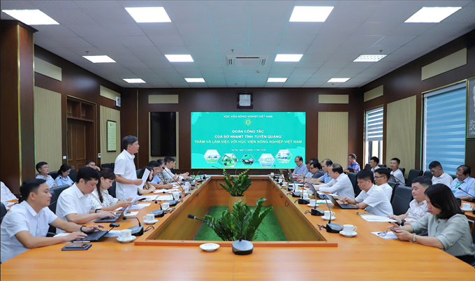 Học viện Nông nghiệp Việt Nam làm việc với đoàn công tác của Sở Nông nghiệp và Môi trường tỉnh Tuyên Quang