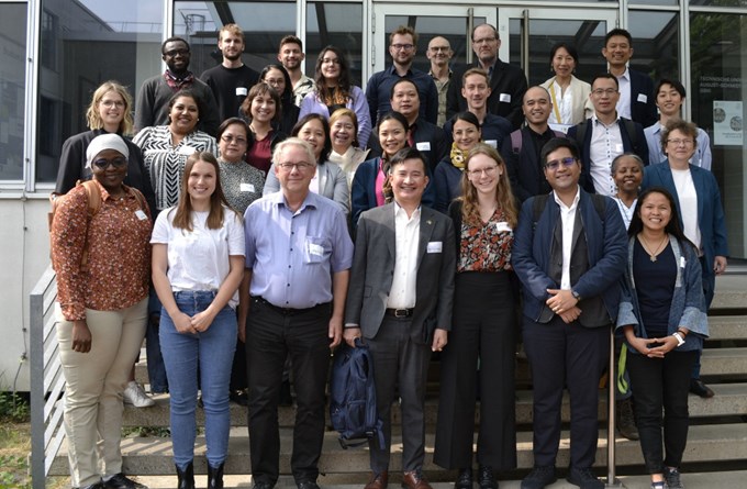 Delegates attending the international conference on recovery and reconstruction