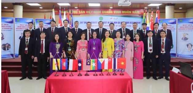 Lãnh đạo Học viện Nông nghiệp Việt Nam, Phòng ban, Trung tâm Đảm bảo Chất lượng và Khoa trong lễ tổng kết đánh giá AUN-QA