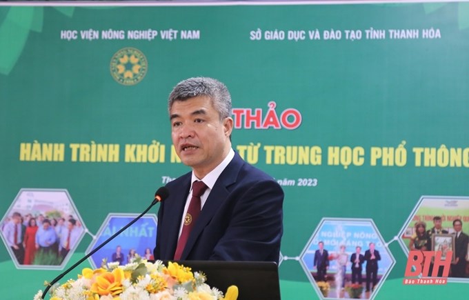 GS. TS Phạm Văn Cường, Phó Giám đốc Học viện Nông nghiệp Việt Nam phát biểu.