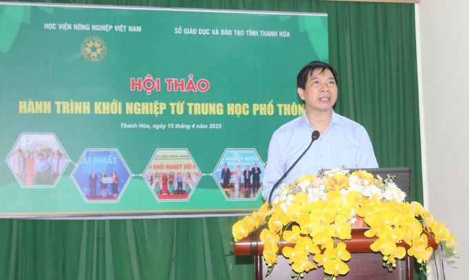 PGS.TS Trần Văn Thức - Giám đốc Sở GD&ĐT Thanh Hóa phát biểu. Ảnh: LT