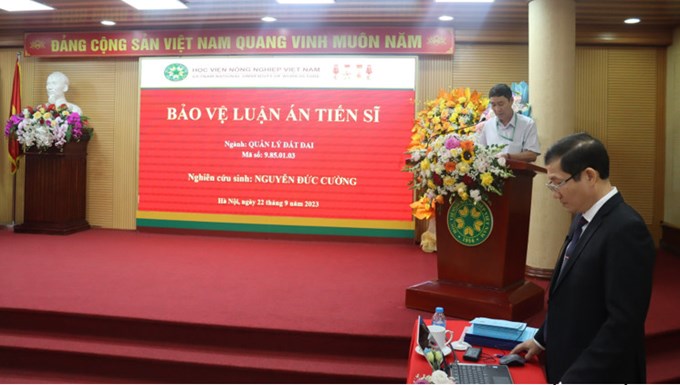 PGS.TS. Phan Xuân Hảo - Phó trưởng ban QLĐT phát biểu tại buổi lễ
