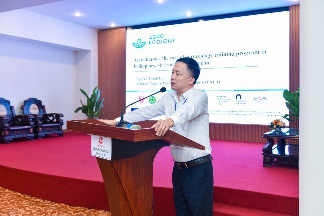 PGS.TS. Nguyễn Thanh Lâm, đại diện Học viện trình bày tại Hội thảo
